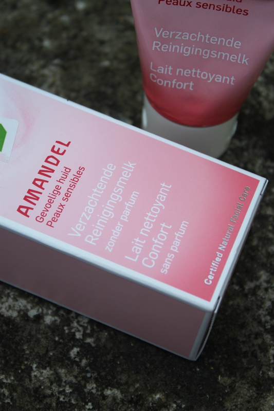 lait nettoyant confort amande Weleda démaquillant naturel bio lait nettoyant confort amande Weleda démaquillant naturel bio